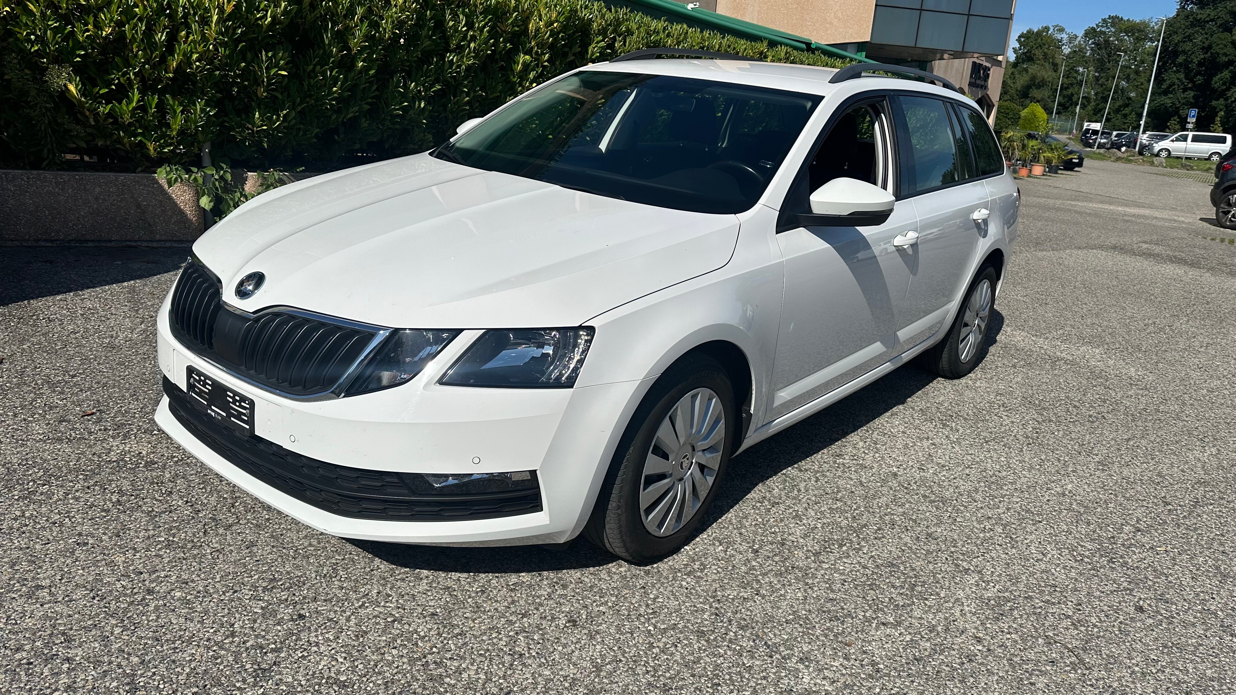 SKODA Octavia Combi 1.6 TDI Ambition DSG