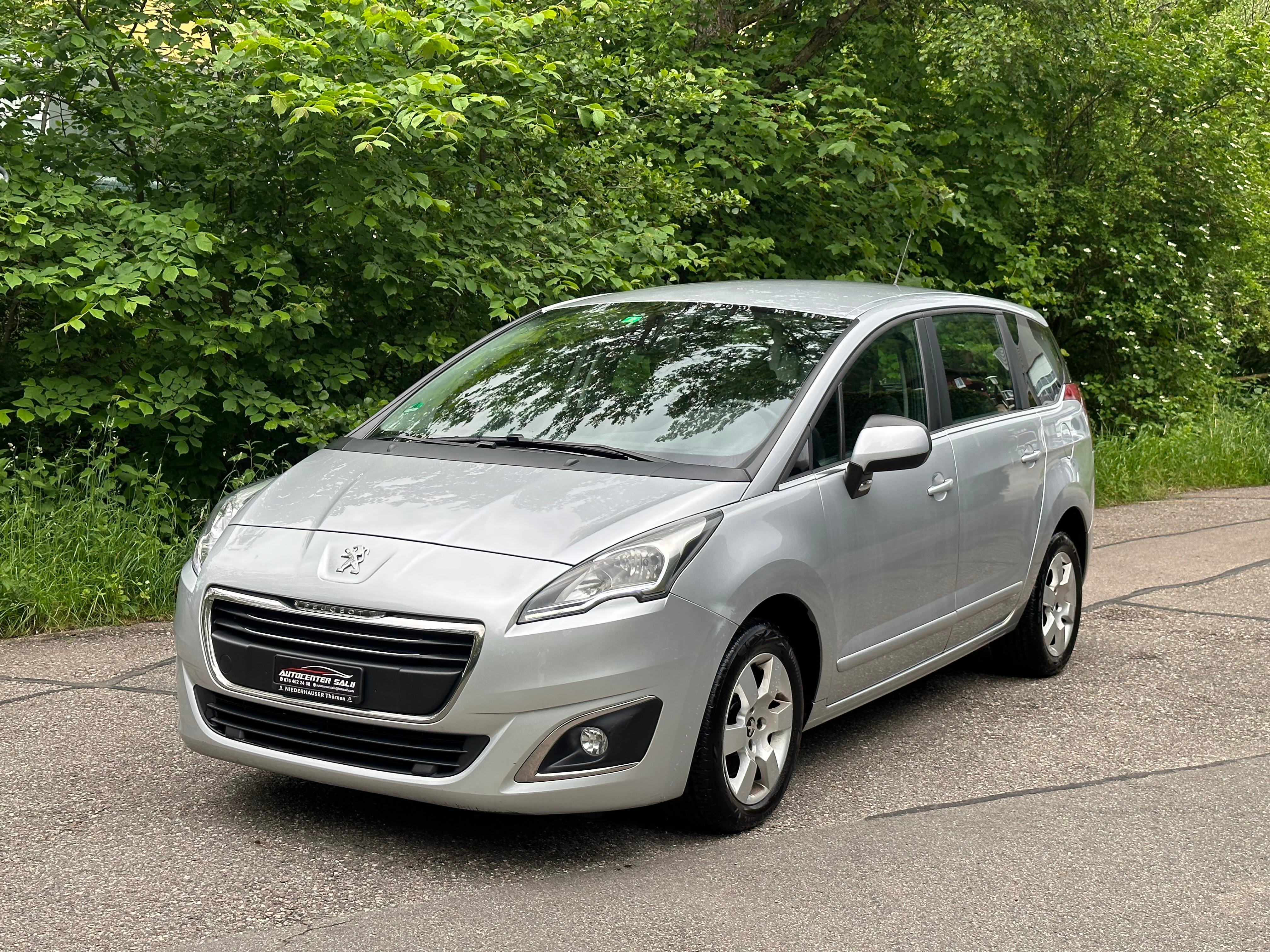 PEUGEOT 5008 1.6 16V T Active