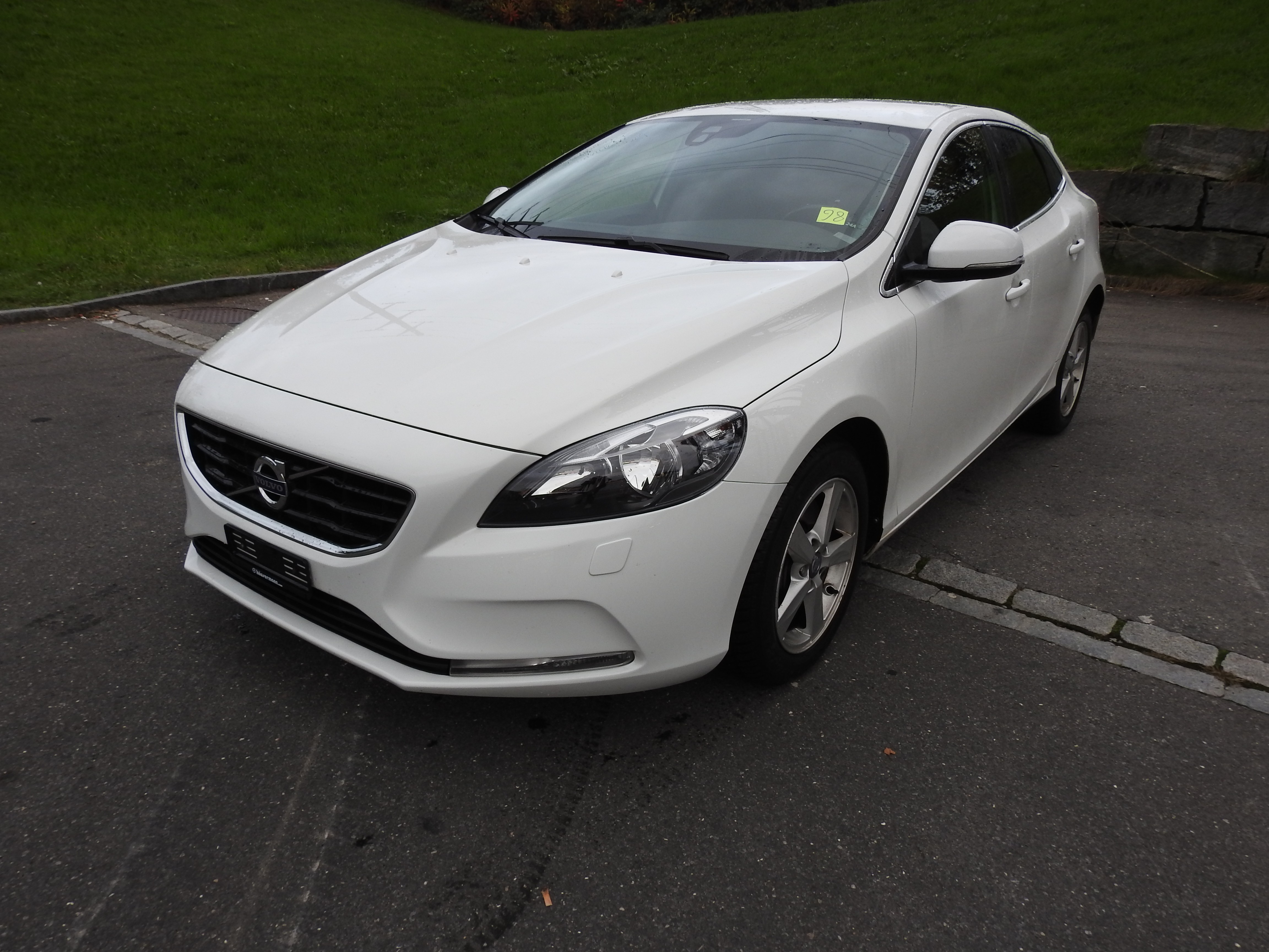 VOLVO V40 D3 Momentum Geartronic