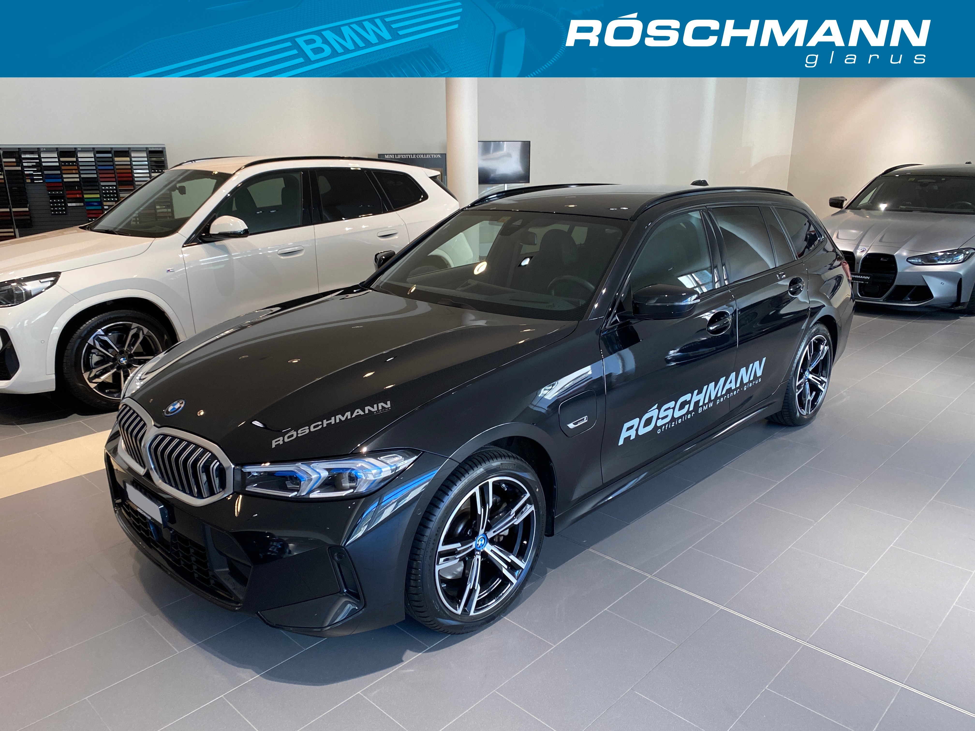 BMW 330e x DriveTouring Steptronic M Sport