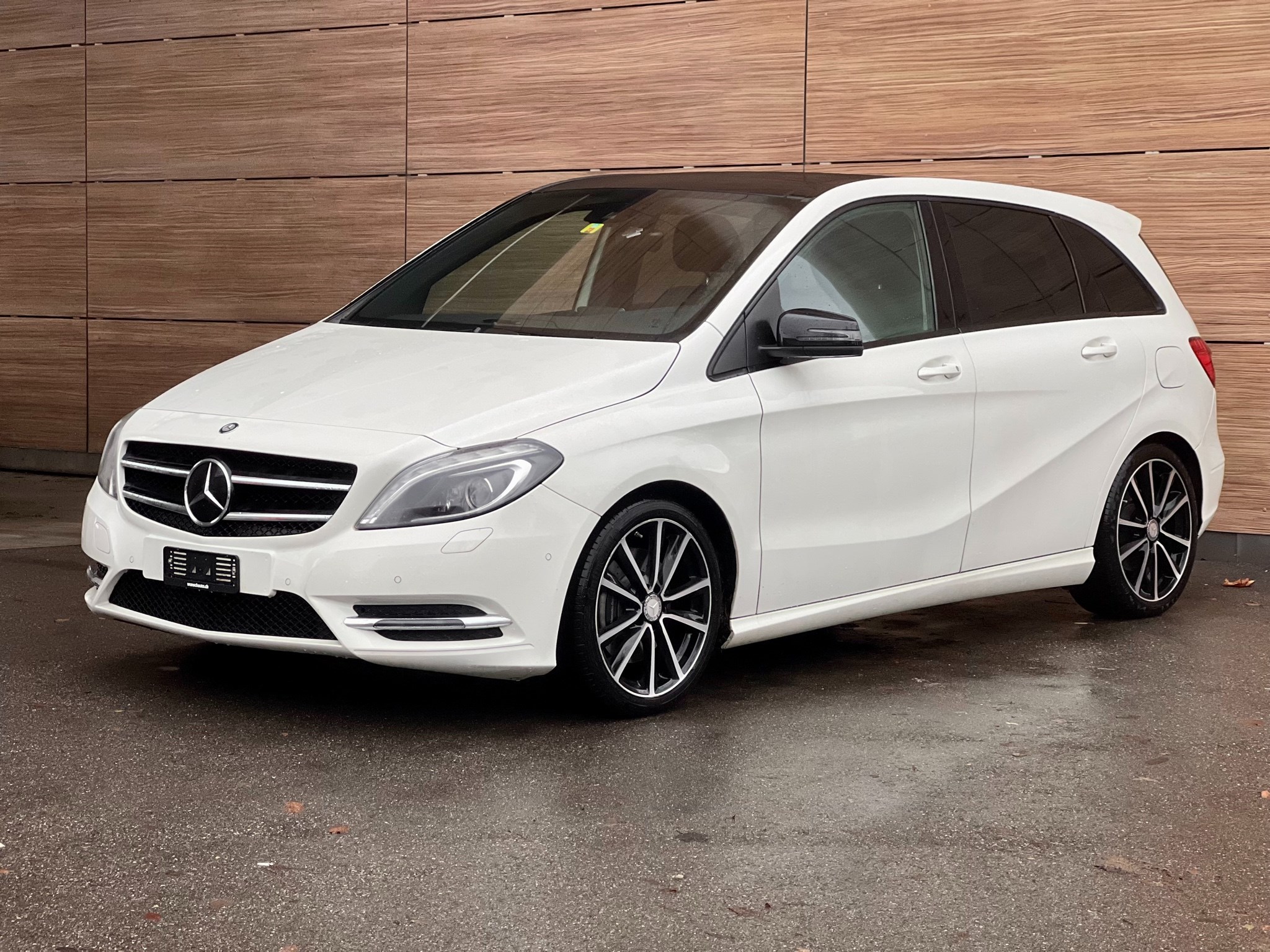 MERCEDES-BENZ B 220 4MATIC 7G-DCT