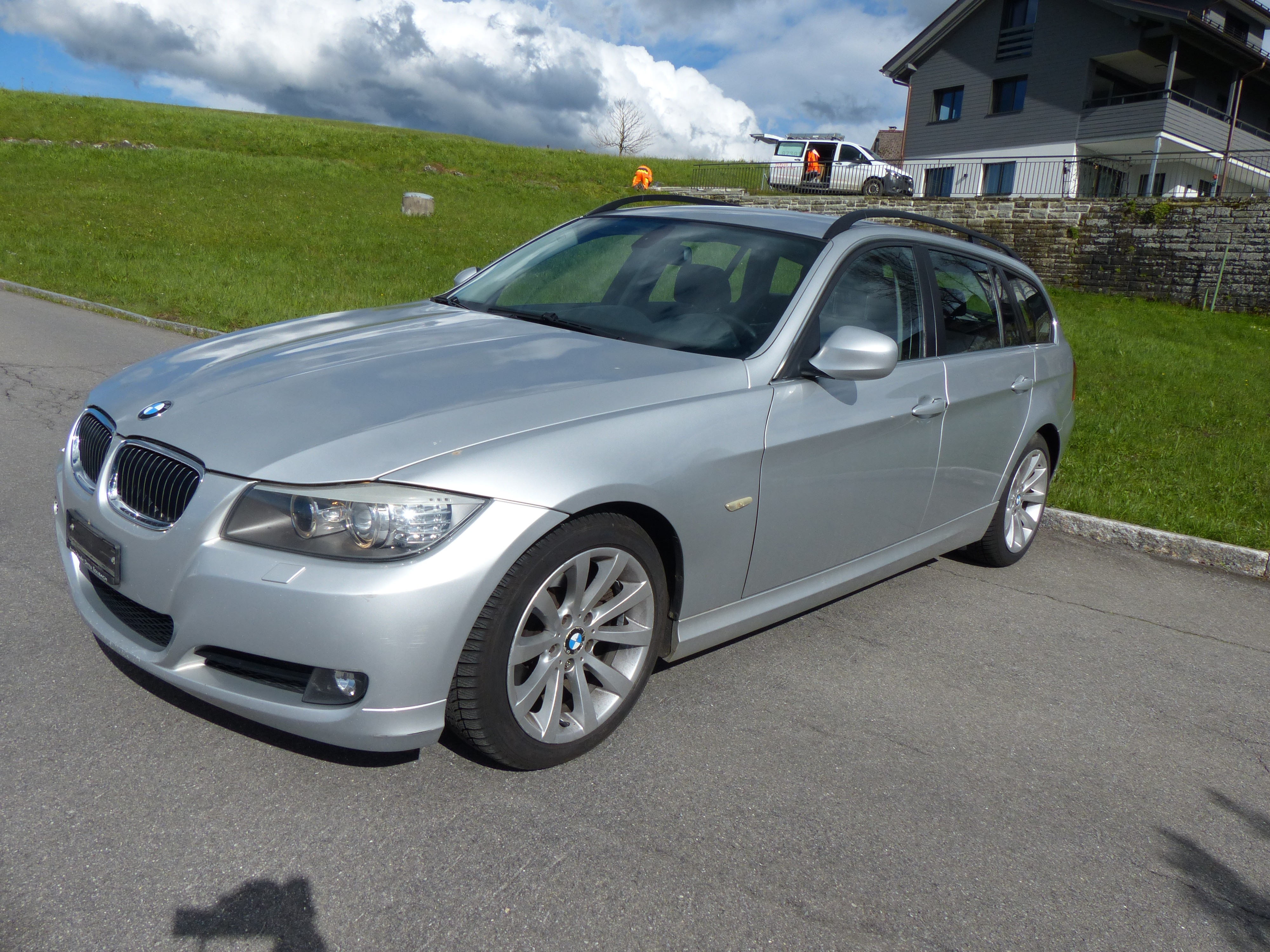 BMW 325i xDrive Touring Steptronic