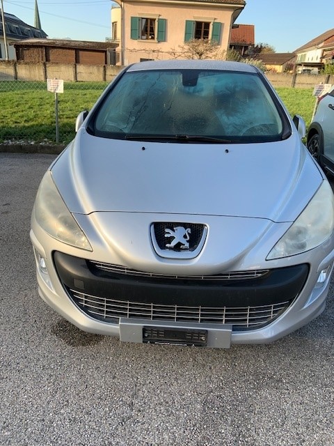 PEUGEOT 308 1.6 16V VTI Lion Edition