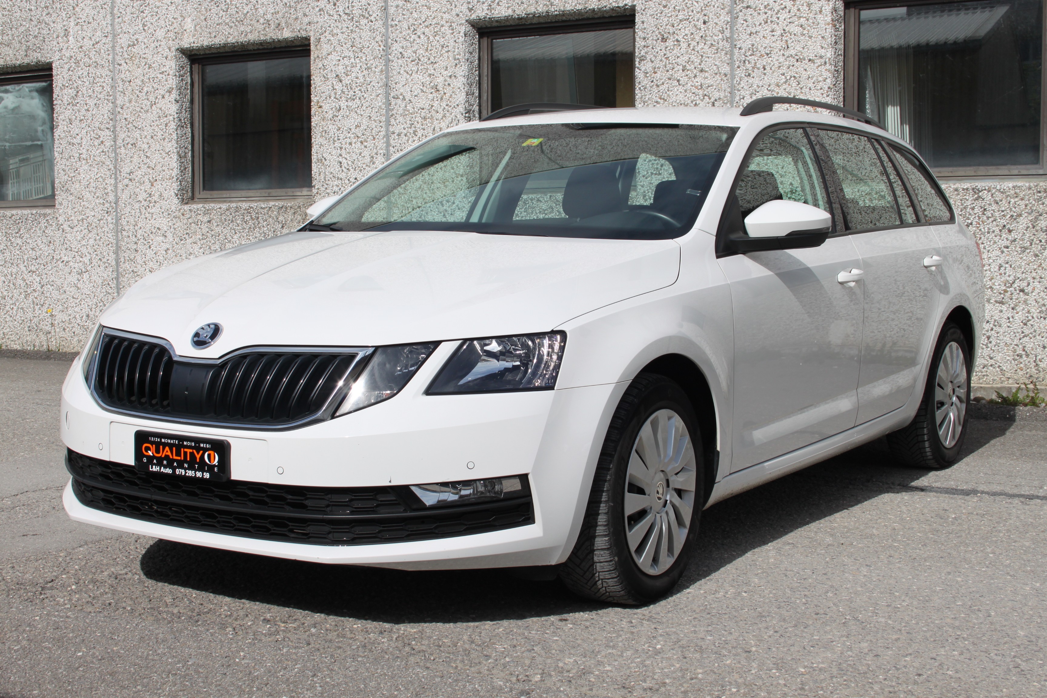 SKODA Octavia Combi 2.0 TDI Ambition DSG