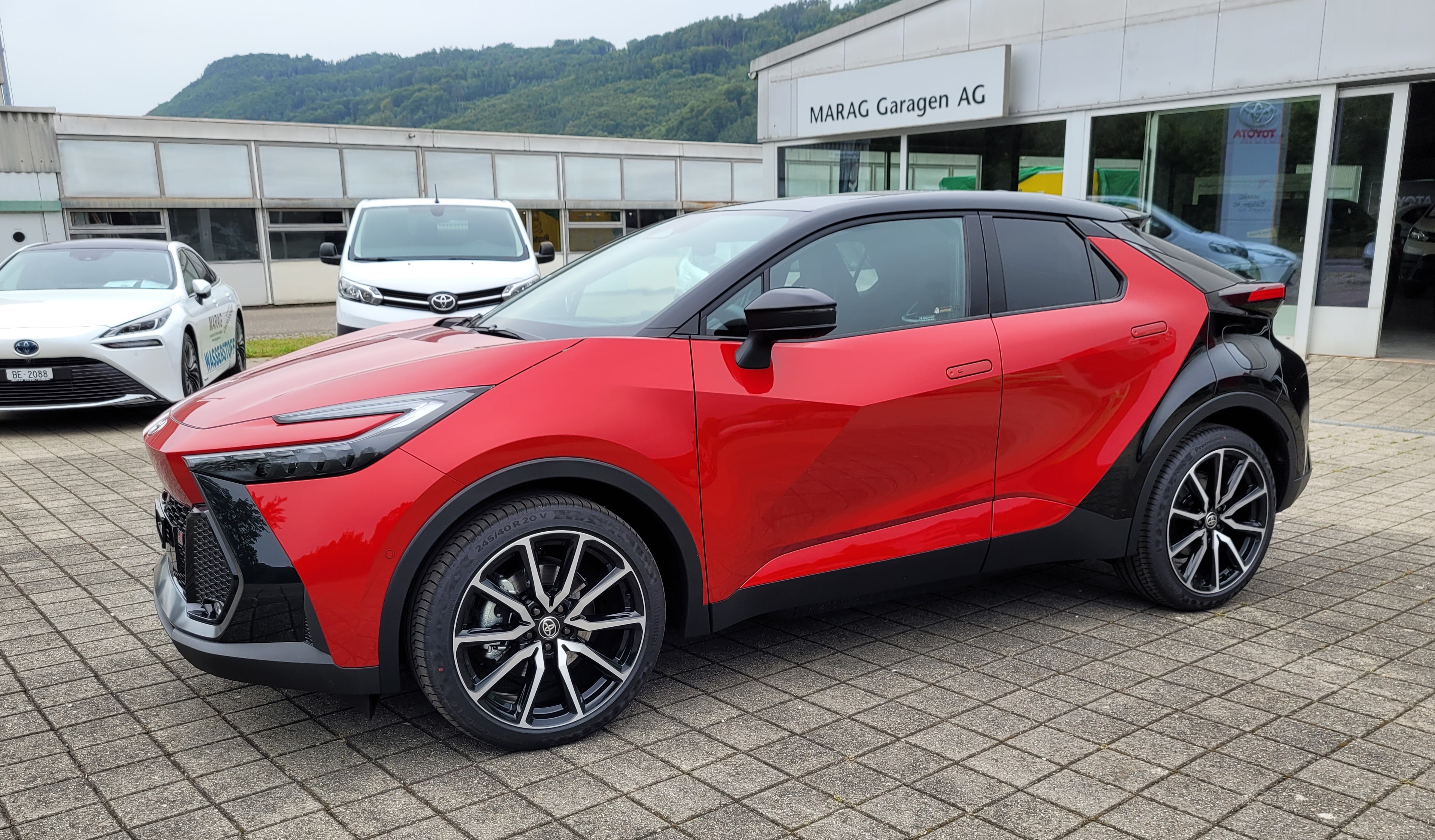 TOYOTA C-HR 2.0 PHEV CVT GR Sport Premire