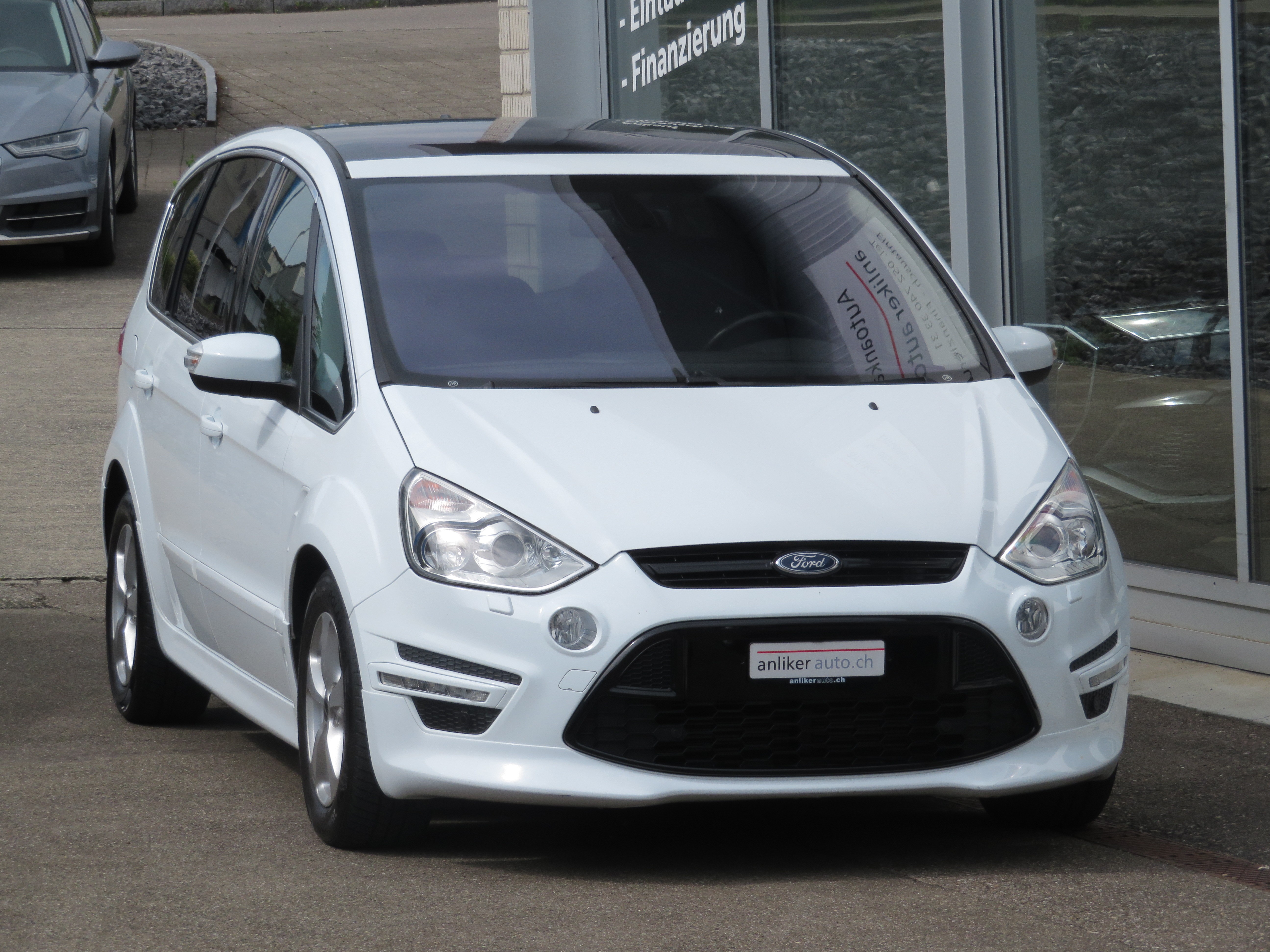 FORD S-Max 2.0 TDCi Titanium PowerShift