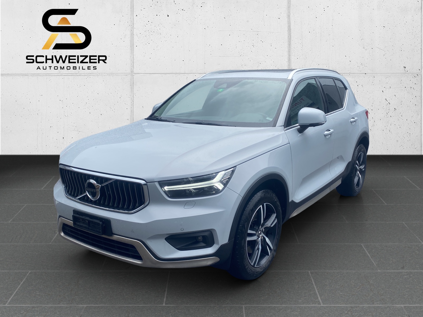 VOLVO XC40 D4 AWD Momentum Geartronic