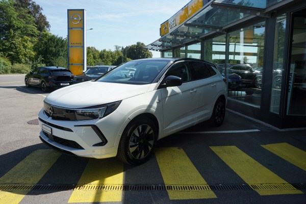 OPEL Grandland Hybrid Elegance