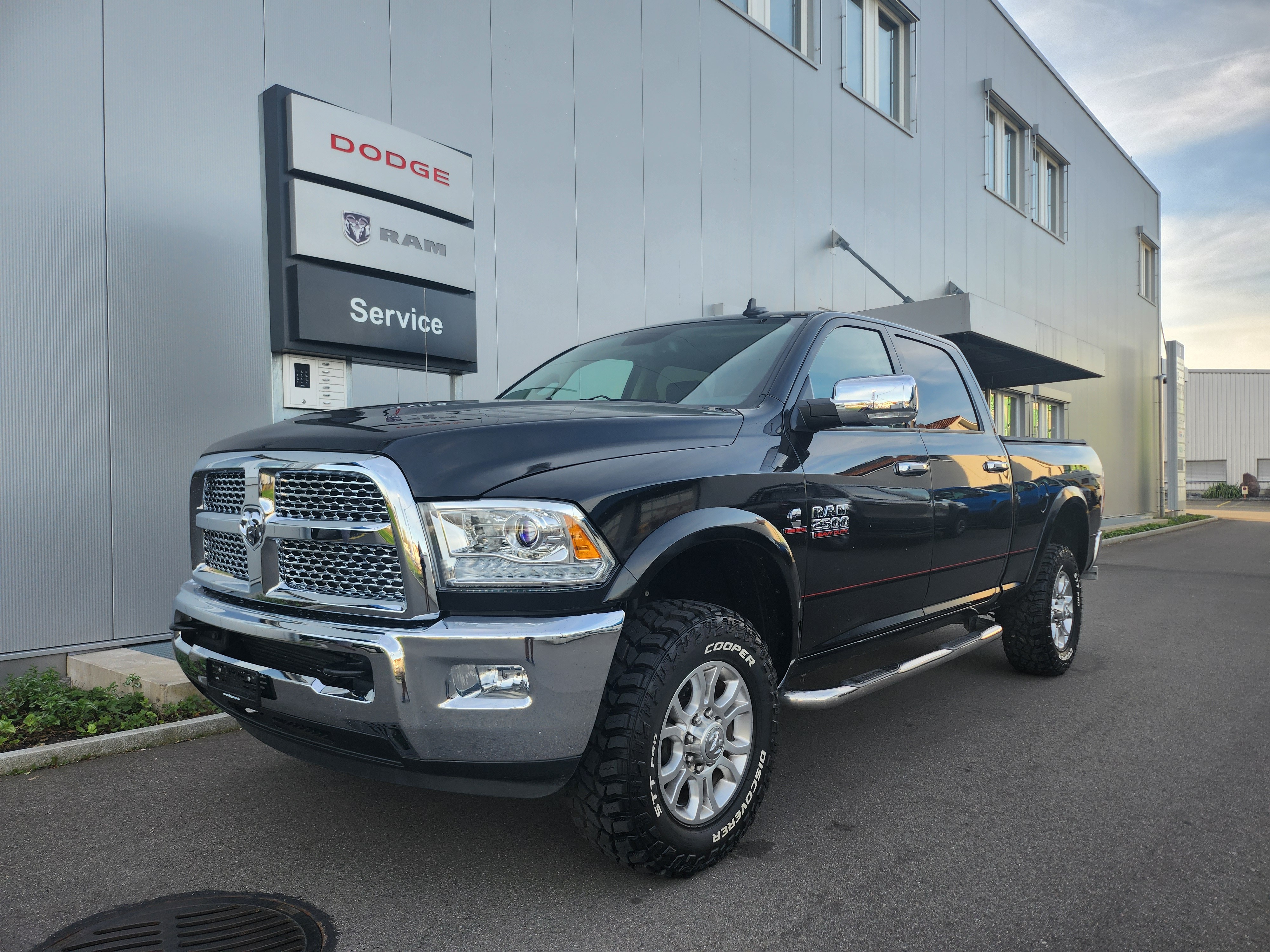 DODGE Ram 2500 6.7 4x4 Cummins Crew Cab Laramie