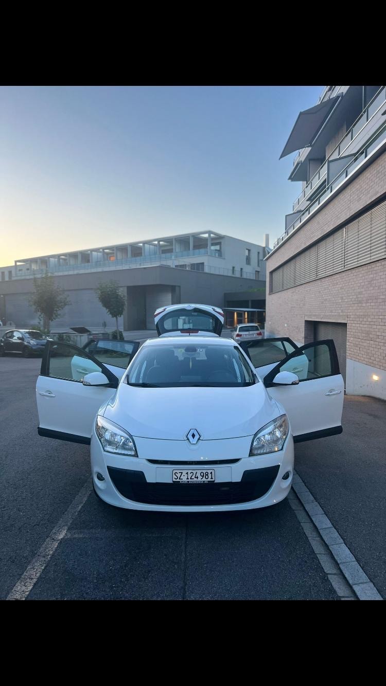 RENAULT Mégane Grandtour 2.0 16V Expression CVT