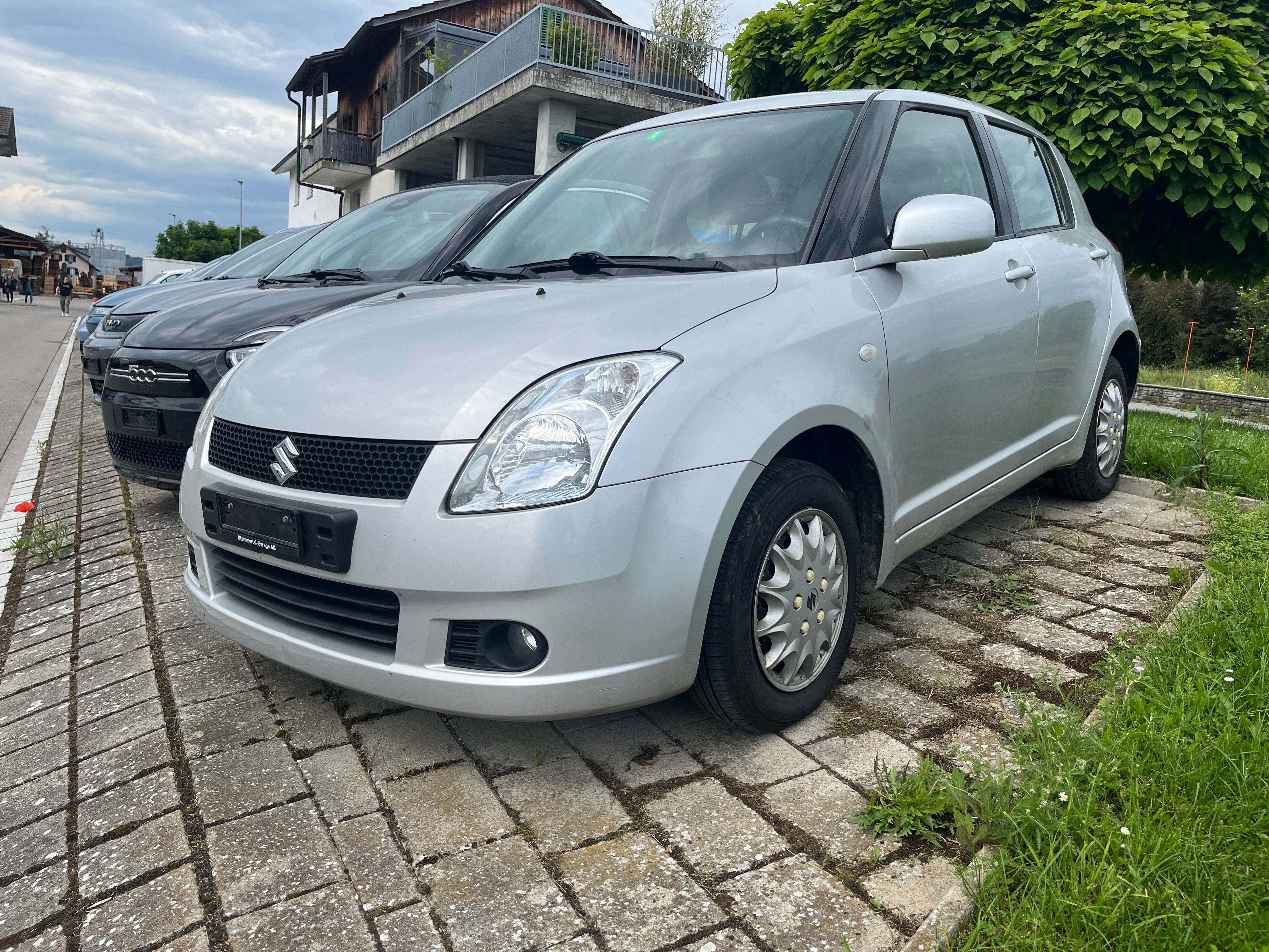 SUZUKI Swift 1.3i 16V GL 4x4