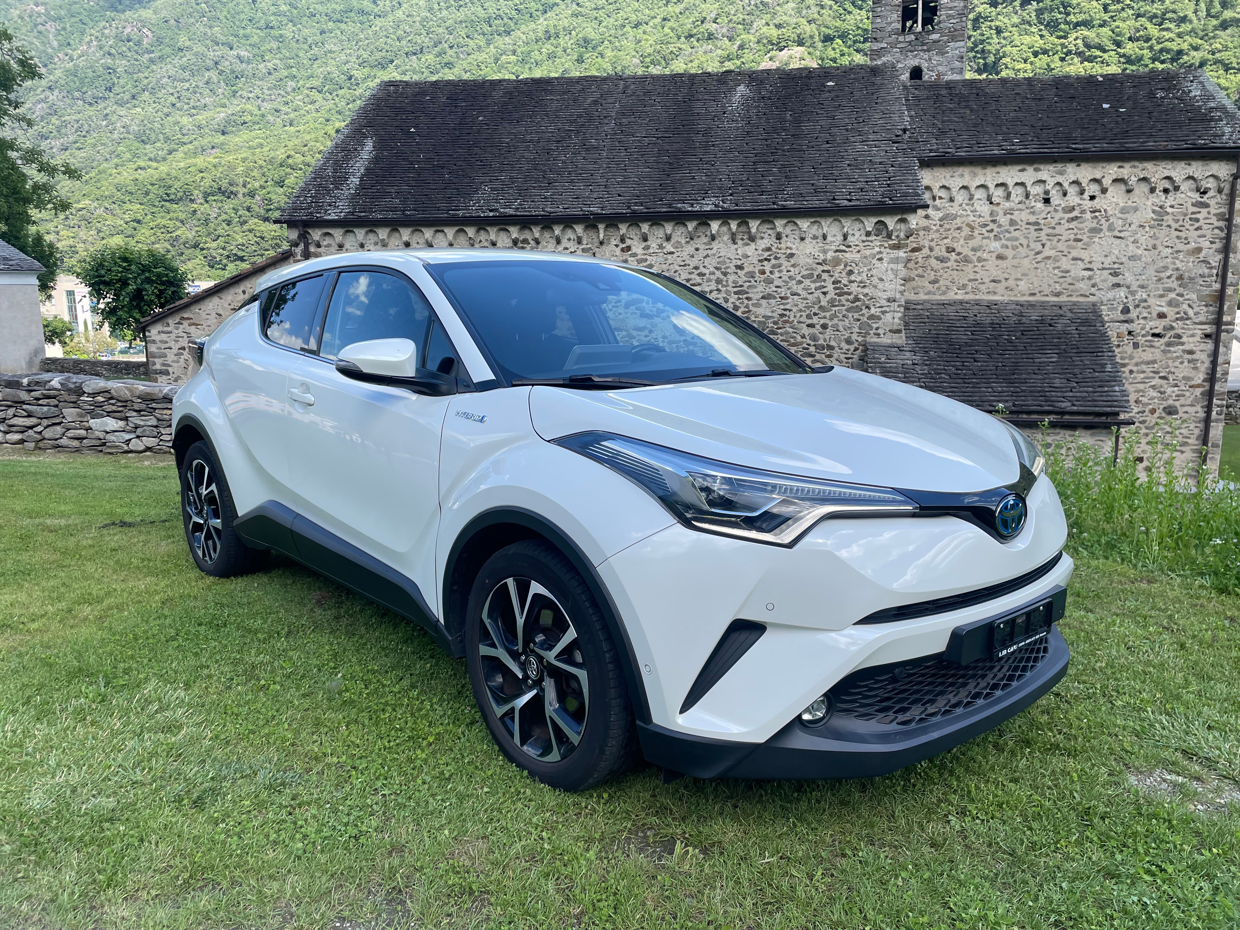 TOYOTA C-HR 1.8 HSD CVT Premium