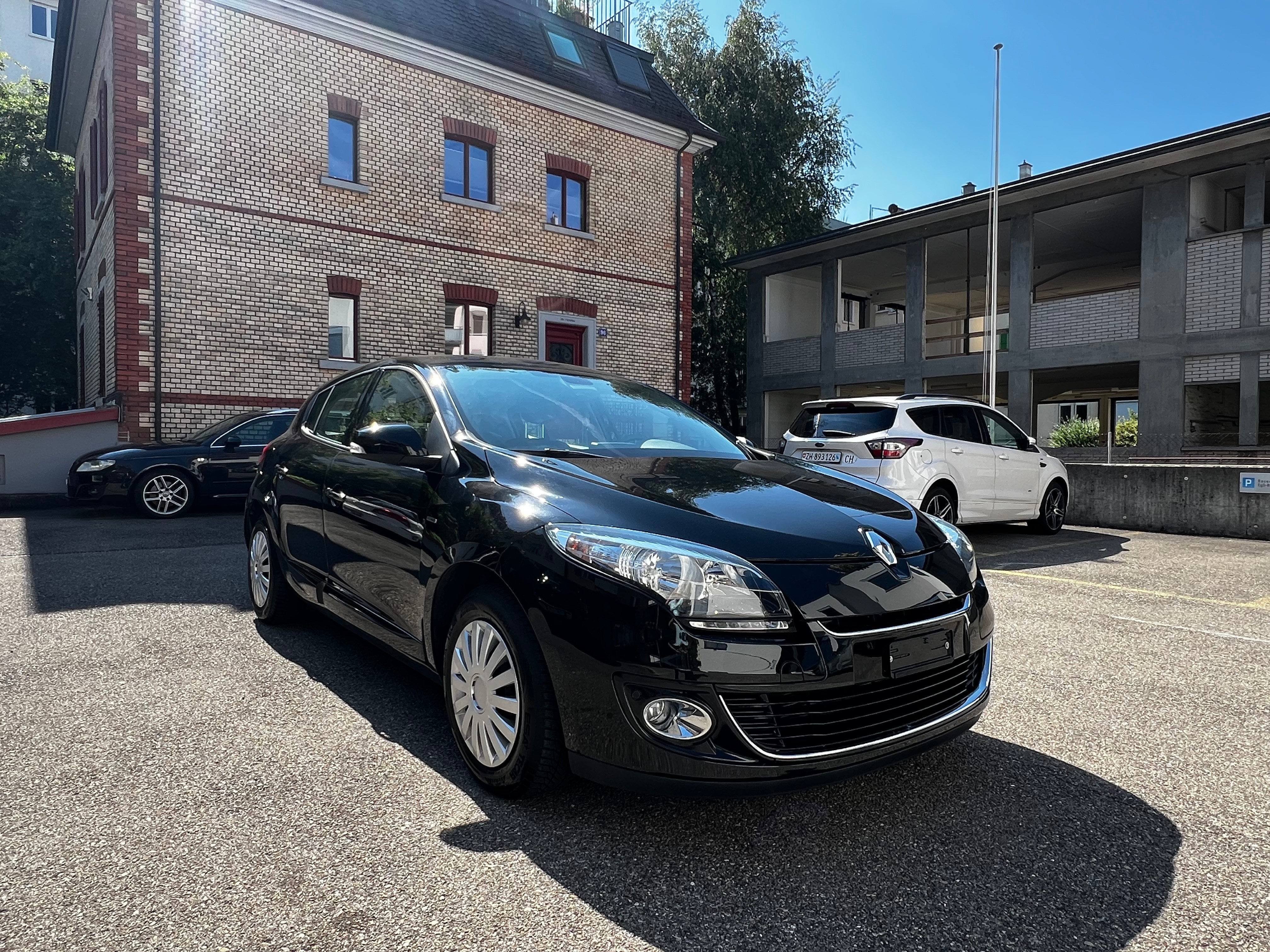 RENAULT Mégane 1.5 dCi Bose EDC (Frisch Ab MFK)