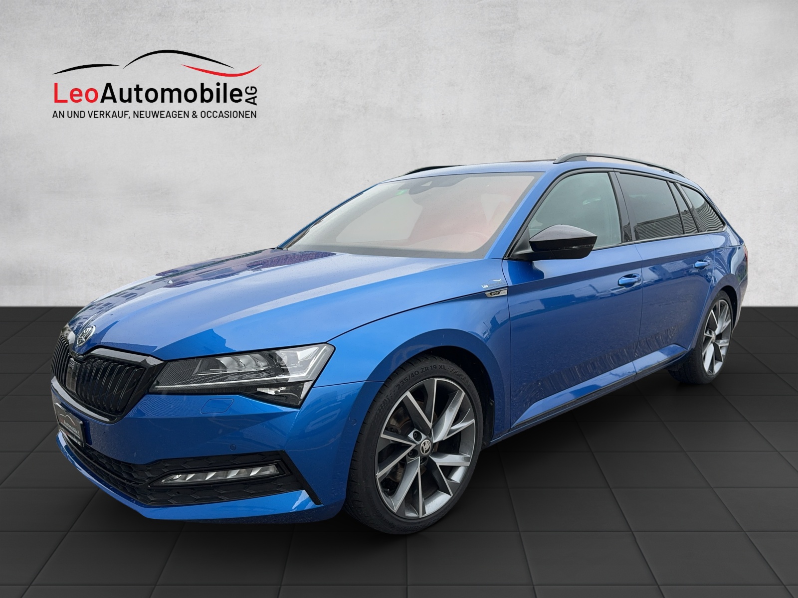 SKODA Superb Combi 2.0 TDi SportLine 4x4 DSG