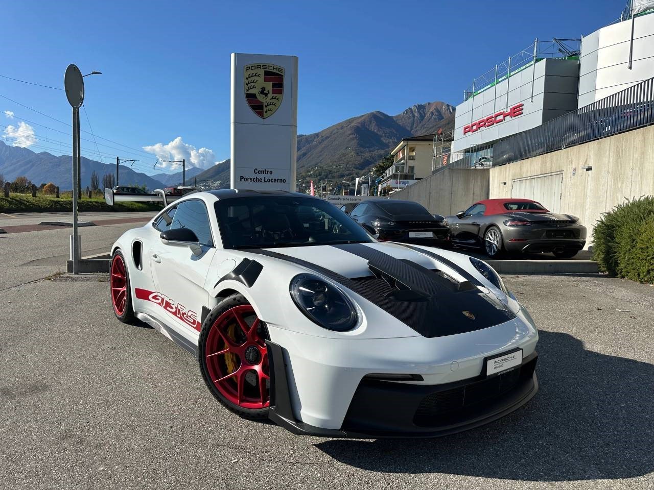 PORSCHE 911 GT3 RS