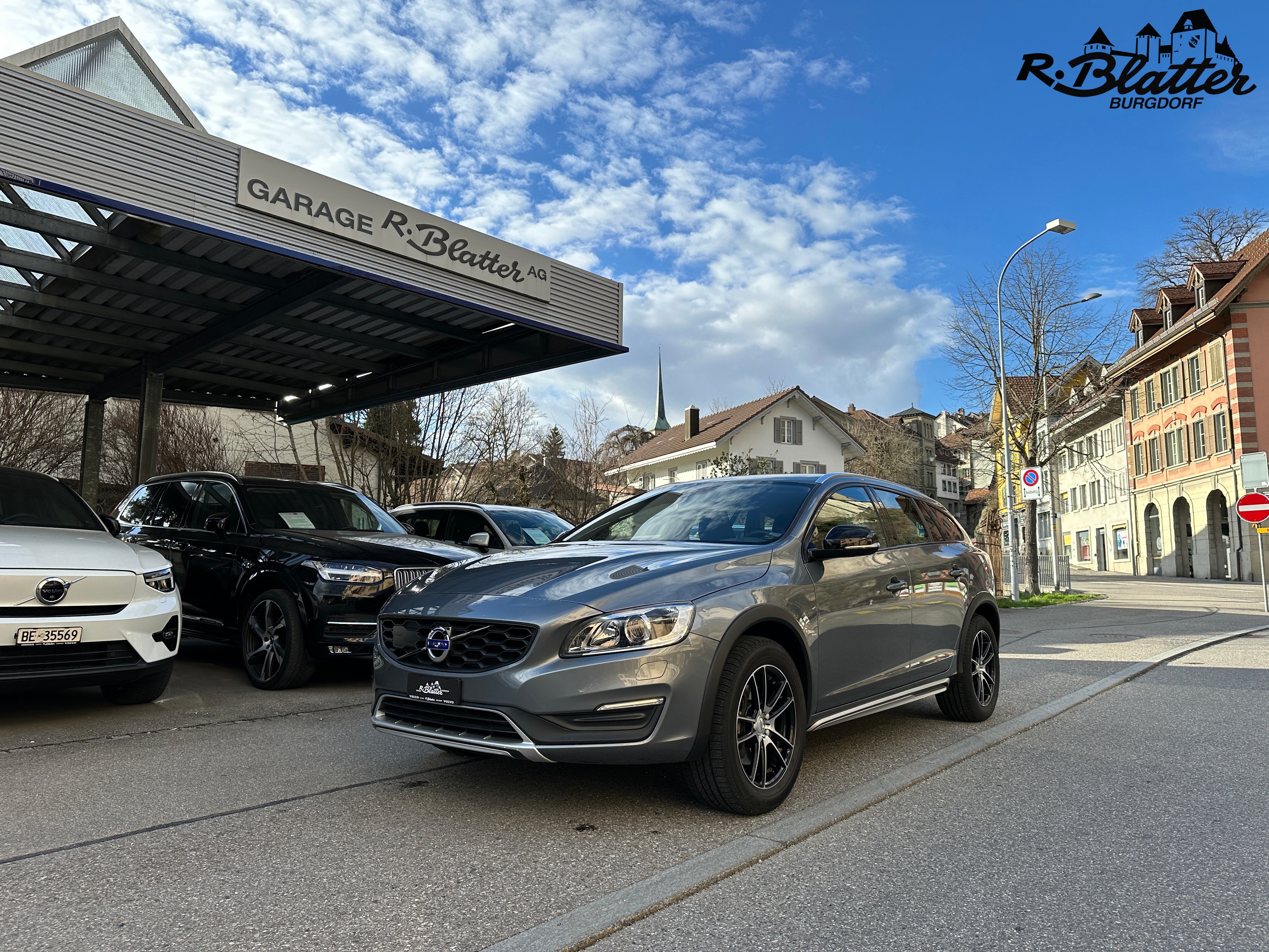 VOLVO V60 Cross Country D3 Momentum Geartronic