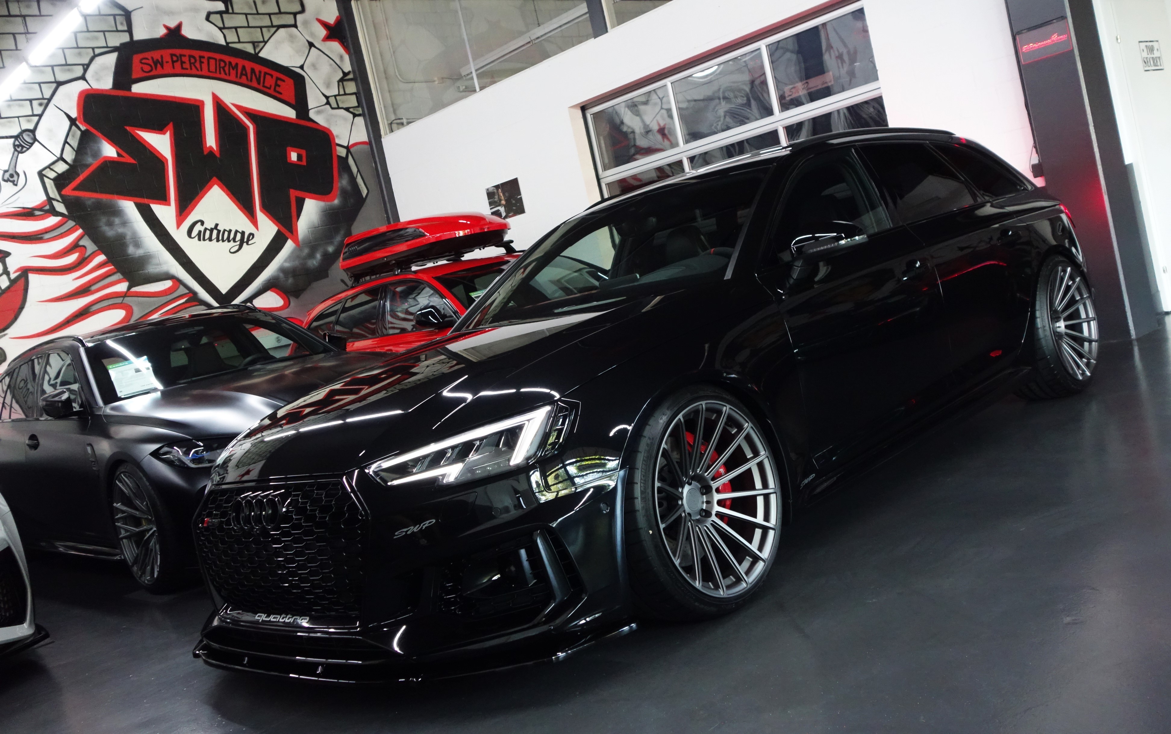 AUDI RS4 AVANT 2.9 TFSI QUATTRO TIPTRONIC BLACK CH-FZ FULL ON TOP