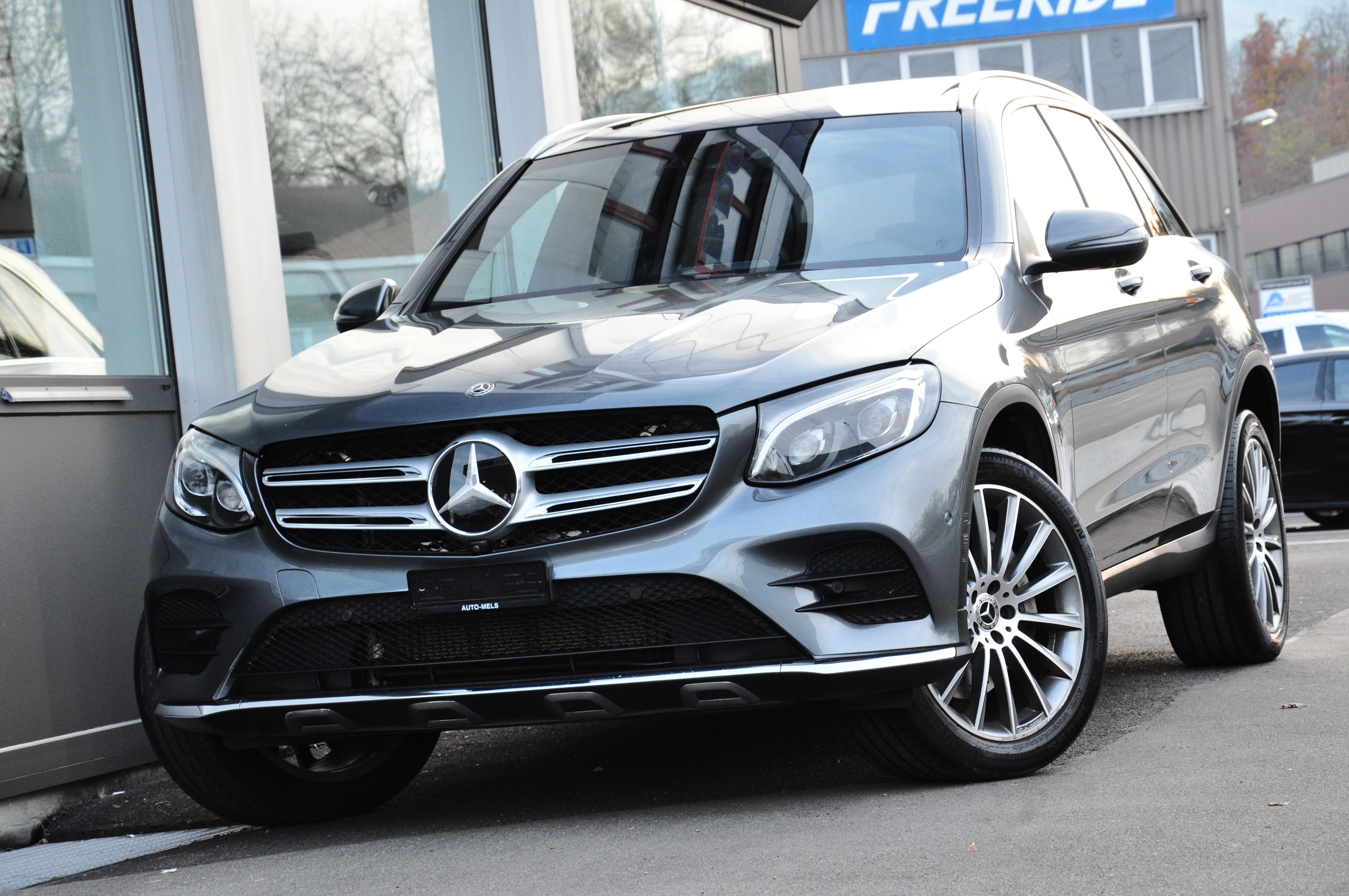 MERCEDES-BENZ GLC 350 e AMG Line 4Matic 7G-Tronic