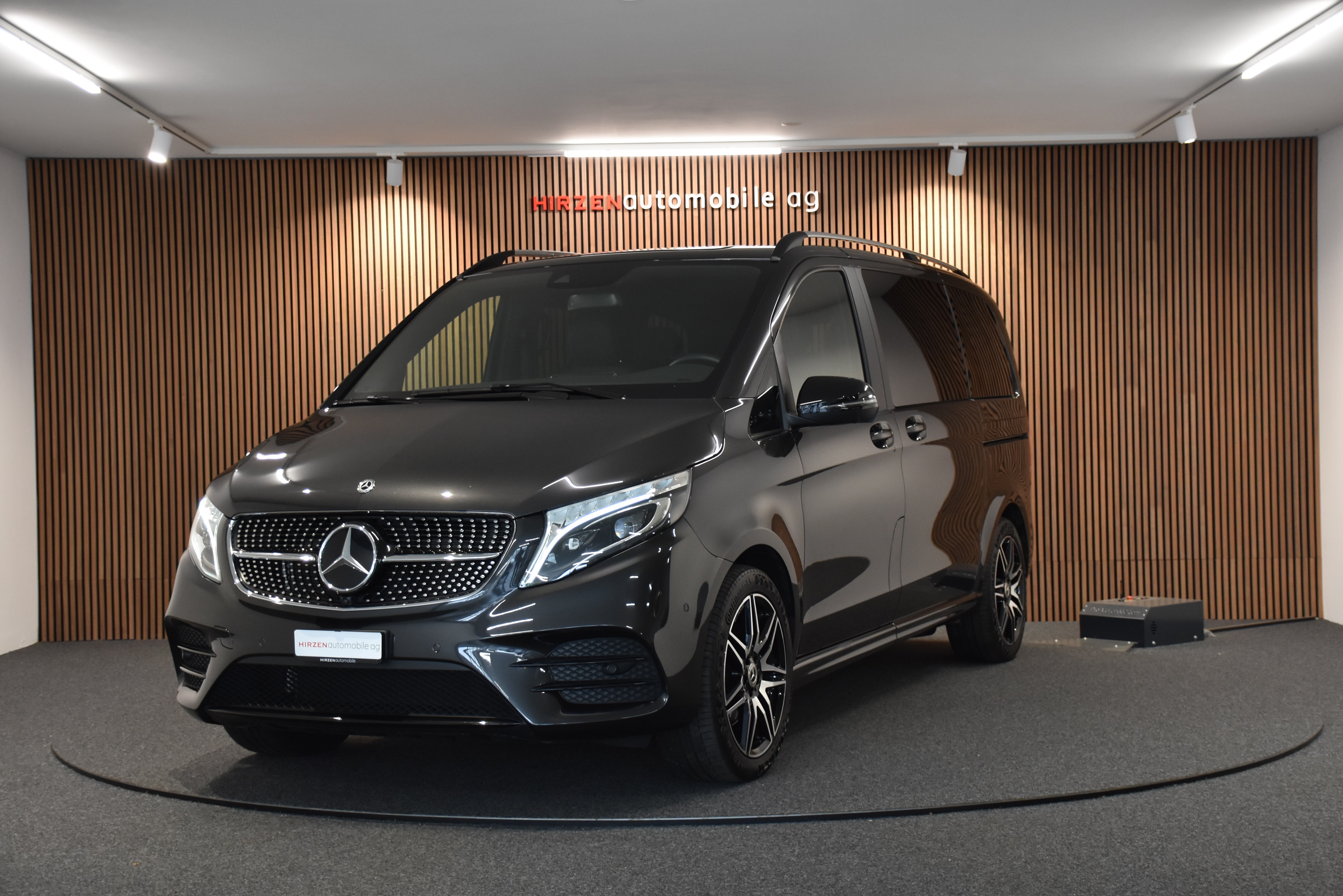 MERCEDES-BENZ V 300 d Swiss Edition k. AMG Line 4Matic 9G-Tronic