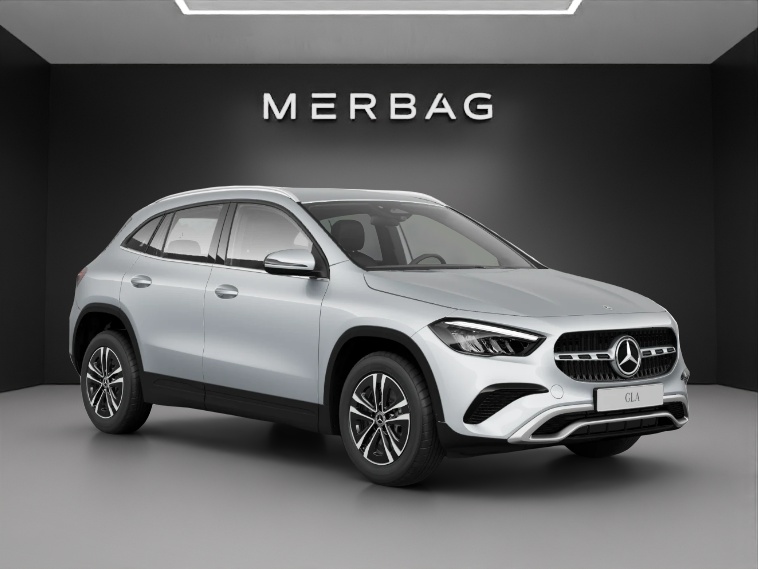 MERCEDES-BENZ GLA 220d 4Matic 8G-DCT