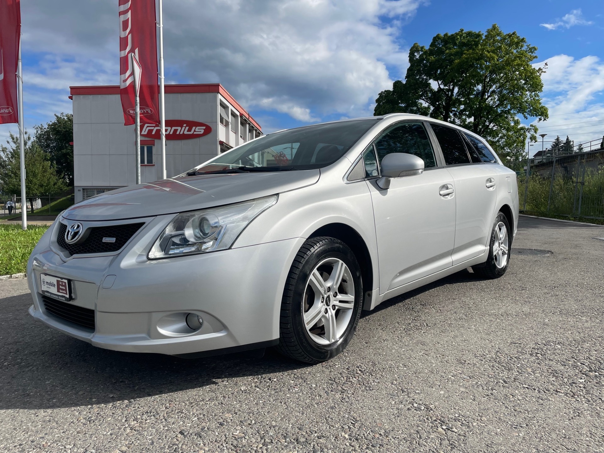 TOYOTA Avensis SW 2.0 Linea Luna Multidrive