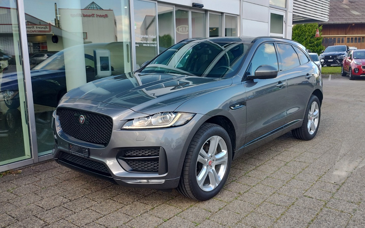 JAGUAR F-Pace 25d R-Sport AWD Automatik